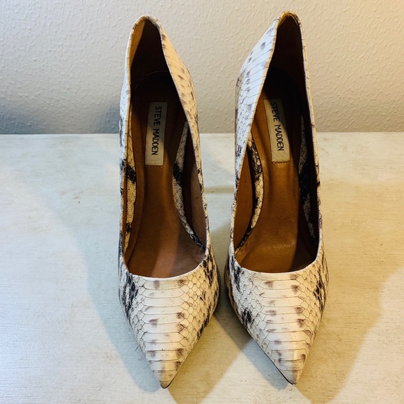 COPY - Steve Madden Proto Natural Snake Pointed Pumps - Picture 6 of 7